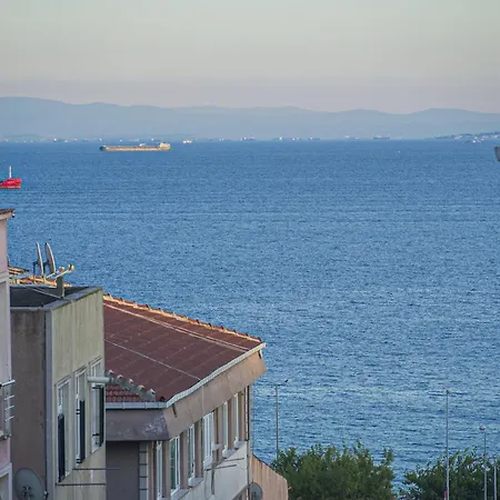 Mar * Istanbul